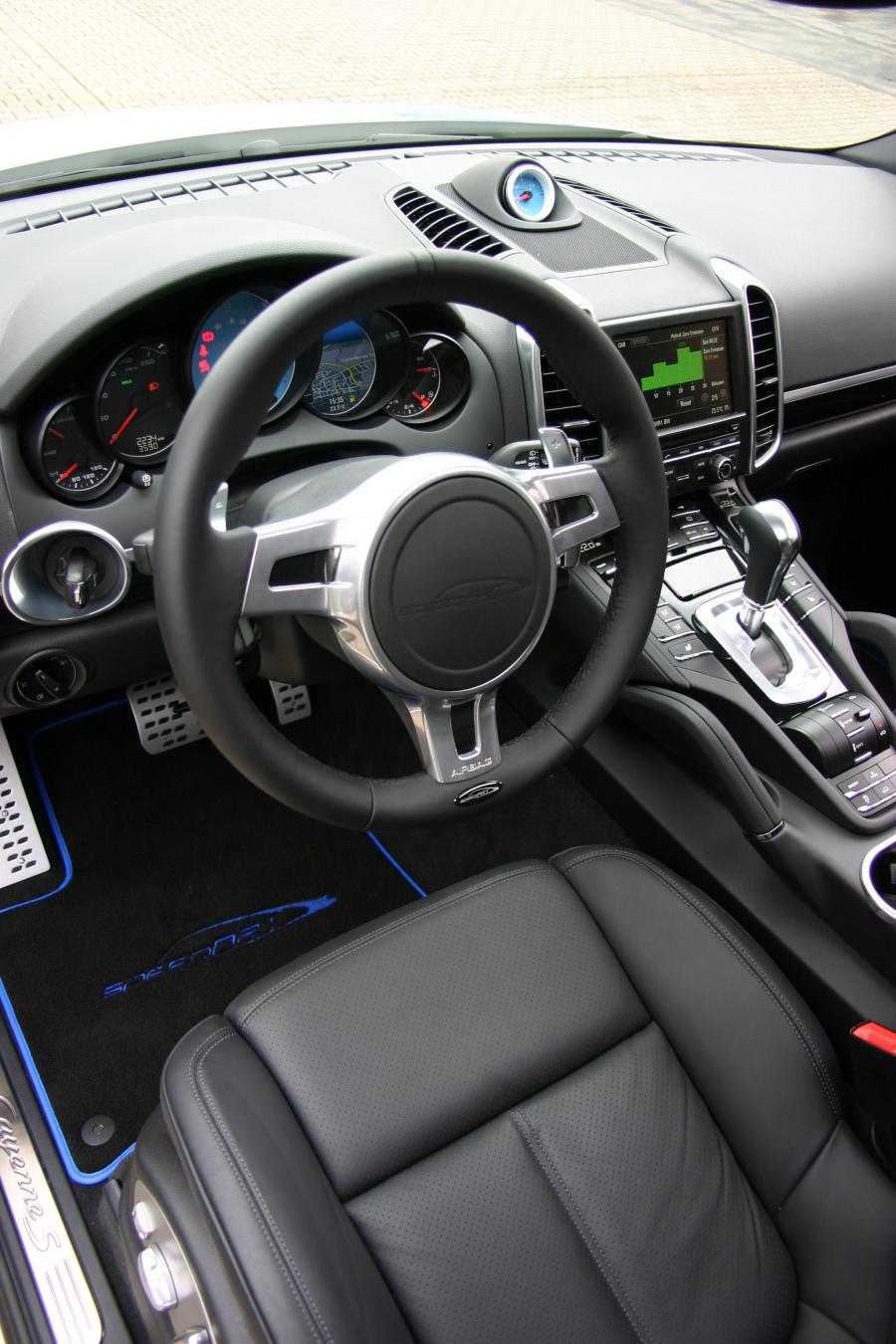  Porsche Cayenne speedHYBRID 450 by SpeedART 2010 года  (фото 3 из 9)
